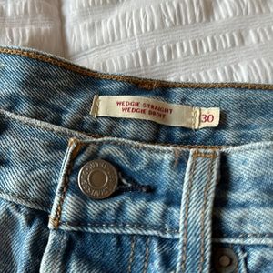 Levis Jeans Wedgie Straight size 30